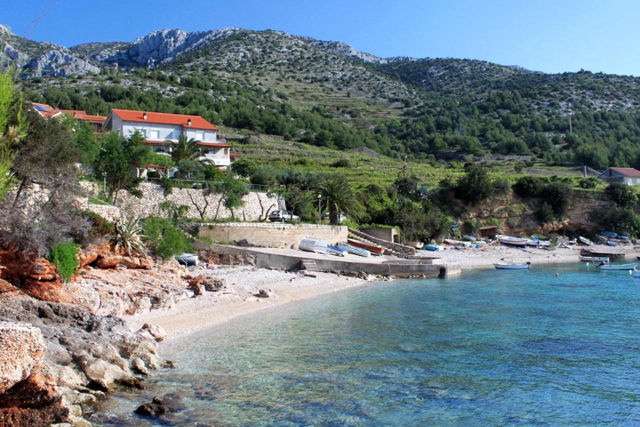 Apartments And Rooms With Parking Space Zavala, Hvar - 128 Jelsa  Εξωτερικό φωτογραφία
