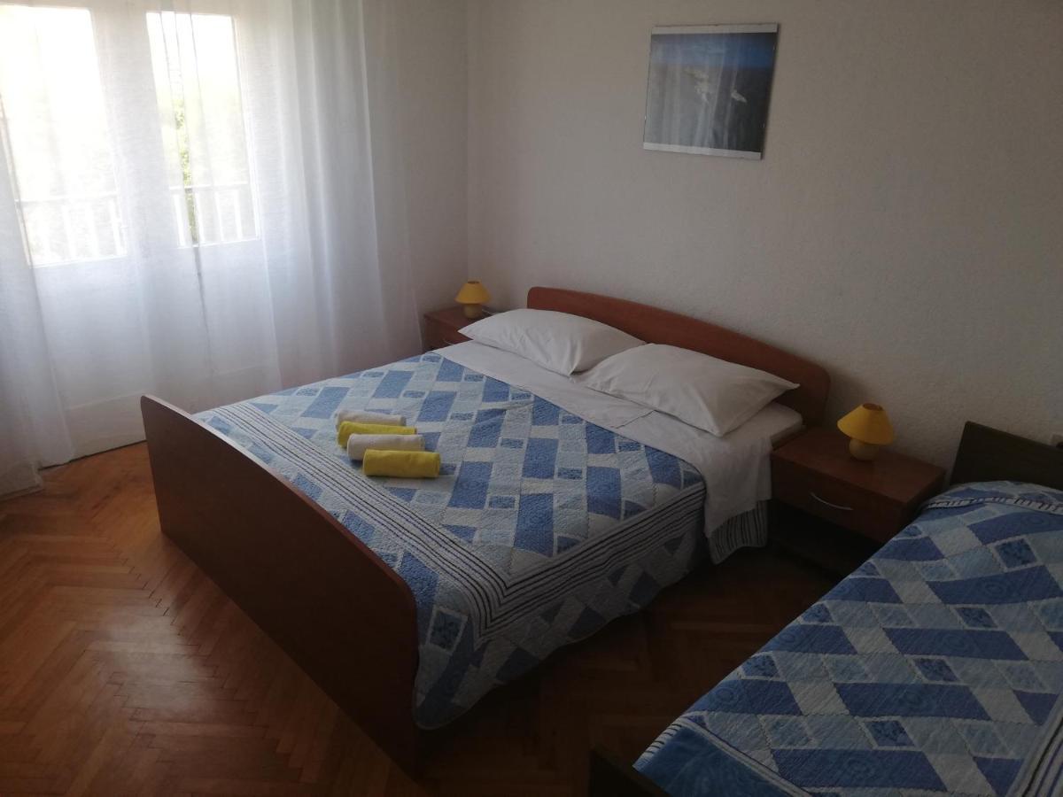 Apartments And Rooms With Parking Space Zavala, Hvar - 128 Jelsa  Εξωτερικό φωτογραφία