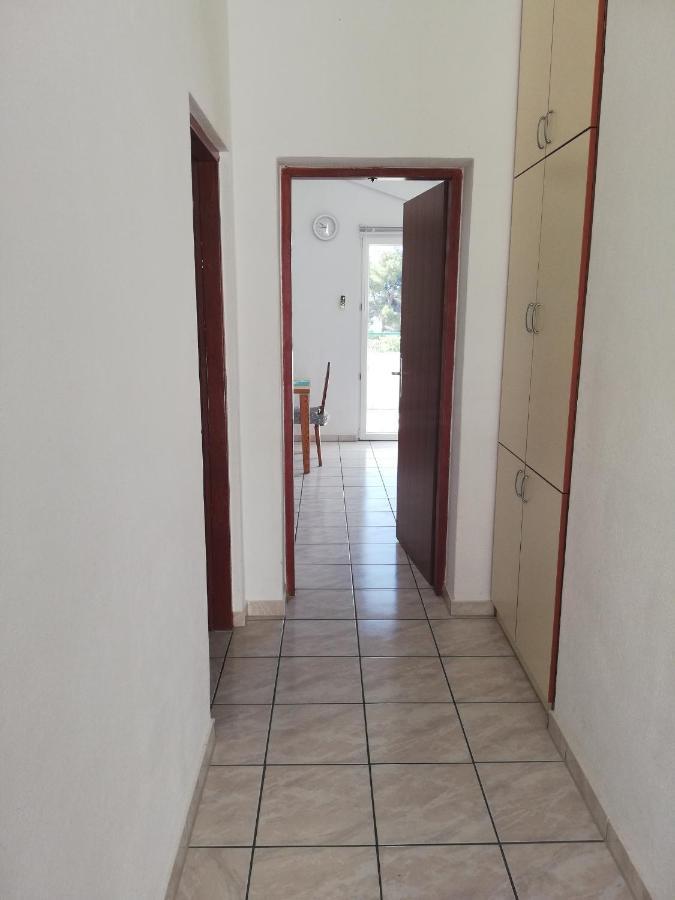 Apartments And Rooms With Parking Space Zavala, Hvar - 128 Jelsa  Εξωτερικό φωτογραφία